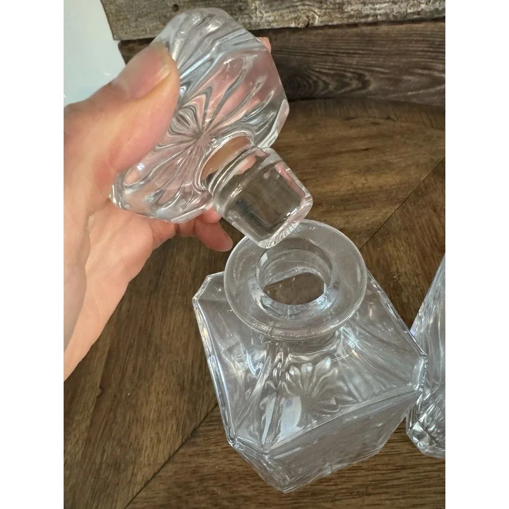 BEAUTIFUL  Etched Clear Crystal Whiskey Decanted W/Stopper Jars
